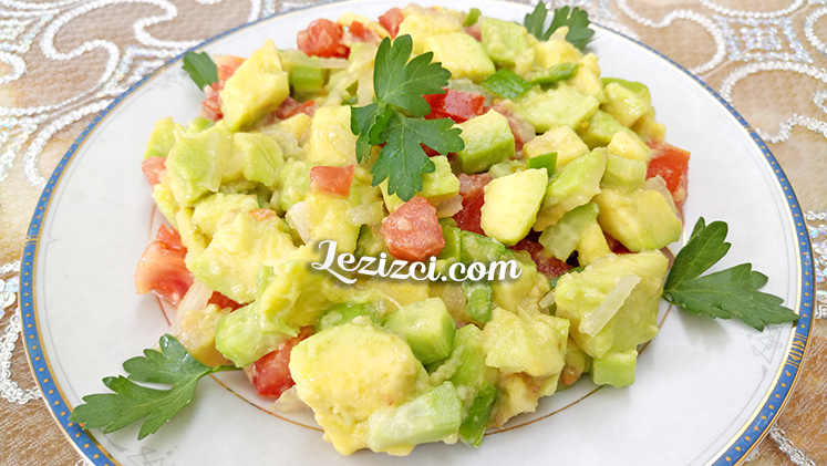 Avokado Salatası