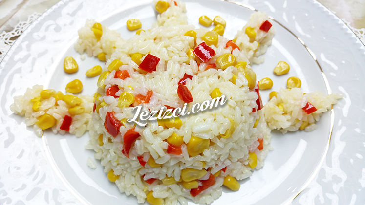 Kırmızı Biberli Mısırlı Pirinç Pilavı